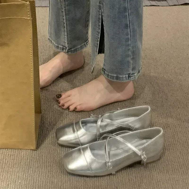 ✨ Vintage-Inspired Metallic Silver Ballet Flats – Square-Toe Cross-Strap Low Heels